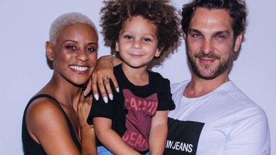 Aline e Igor estão casados desde 2015 e são pais de Antônio, de 8 anos de idade - Reprodução/Instagram