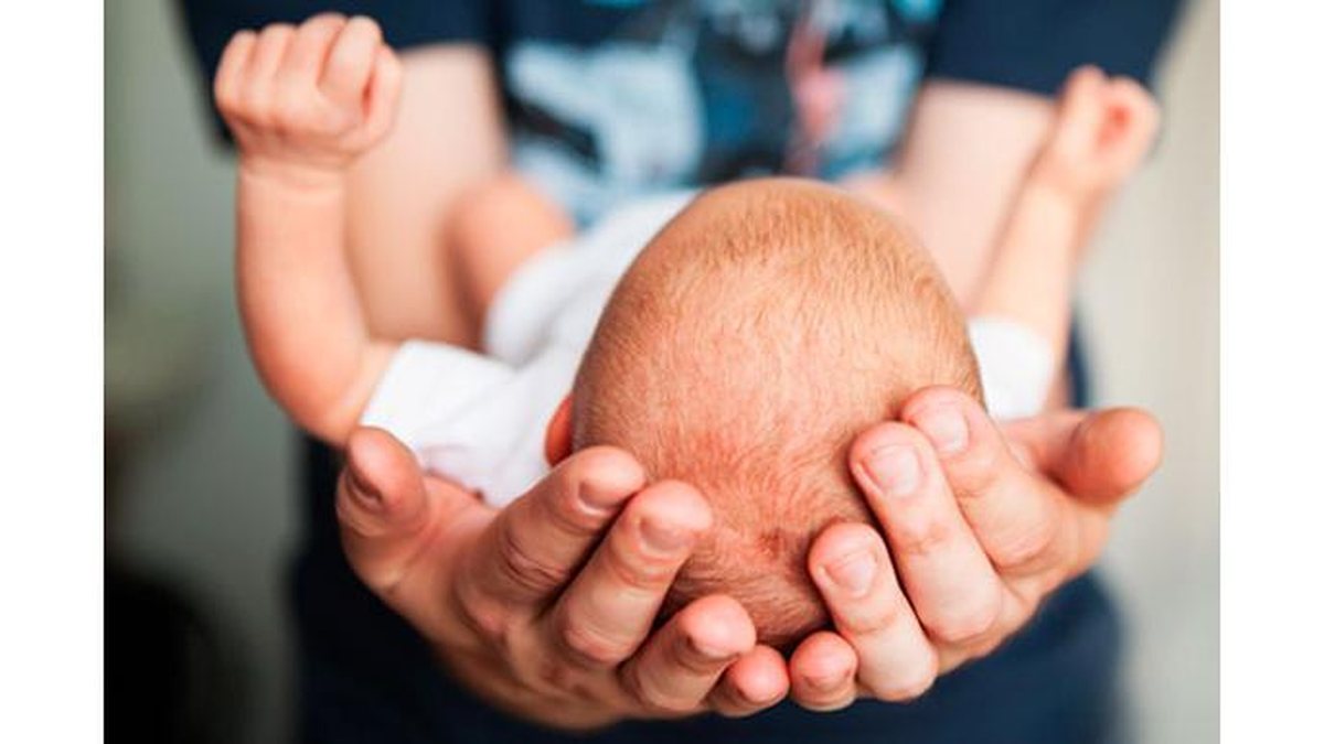 As áreas mais molinhas da cabeça dos bebês é chamada de moleira - Shutterstock