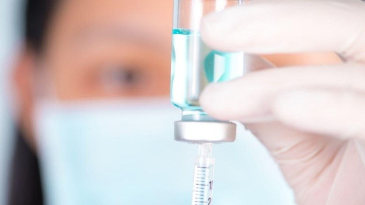 Vacina russa contra o coronavírus deverá garantir imunização por no mínimo 2 anos - Getty Images