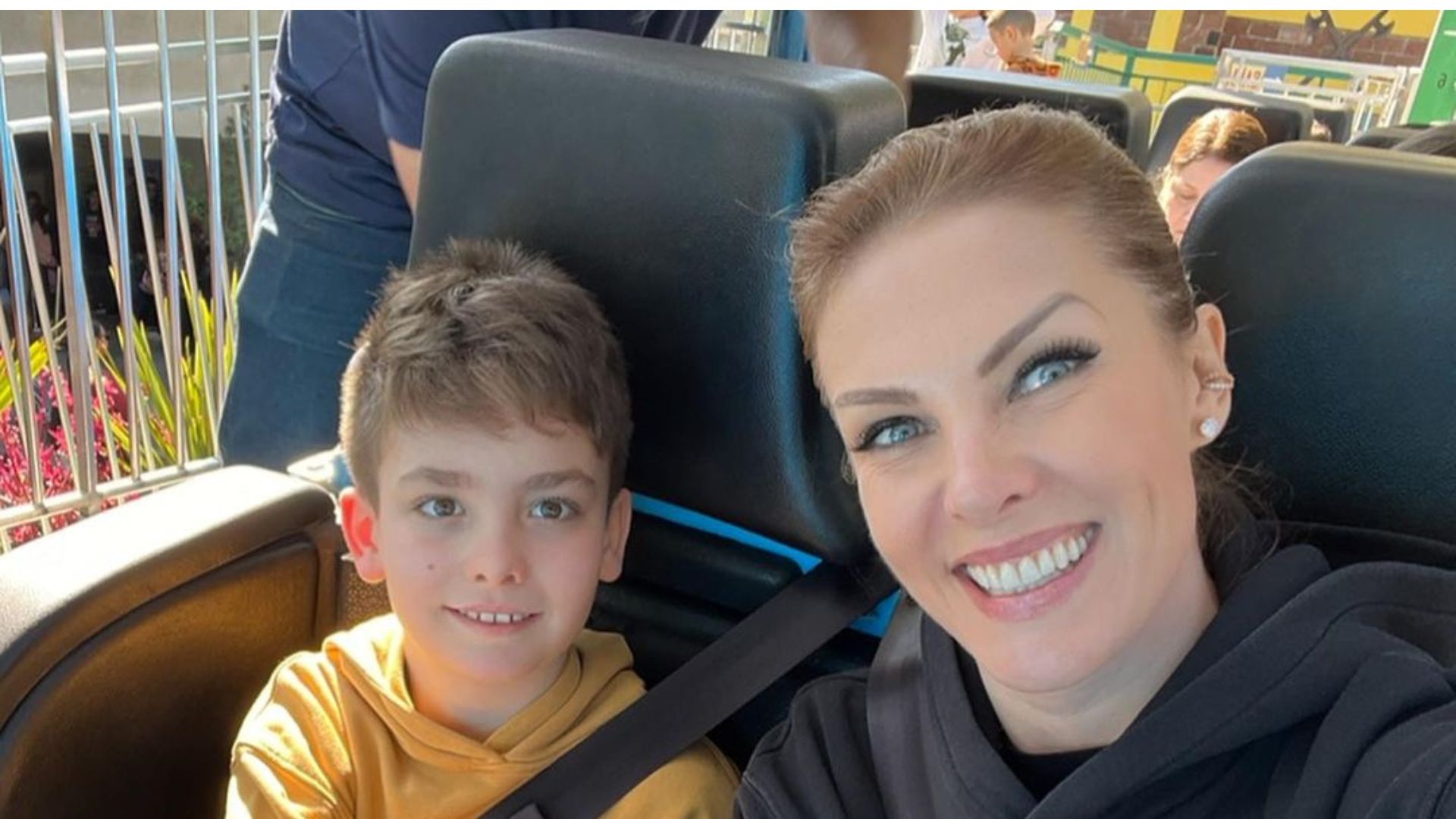 Ana Hickmann com seu filho nas redes sociais