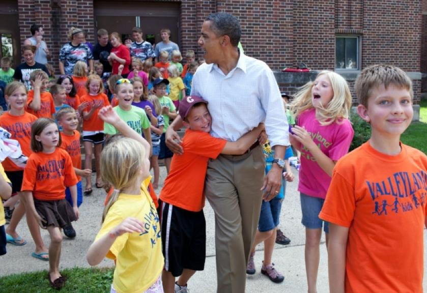 Obama-with-children
