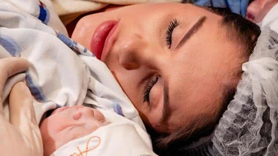 Filho de Bárbara nasceu com um problema respiratório - Reprodução/Instagram