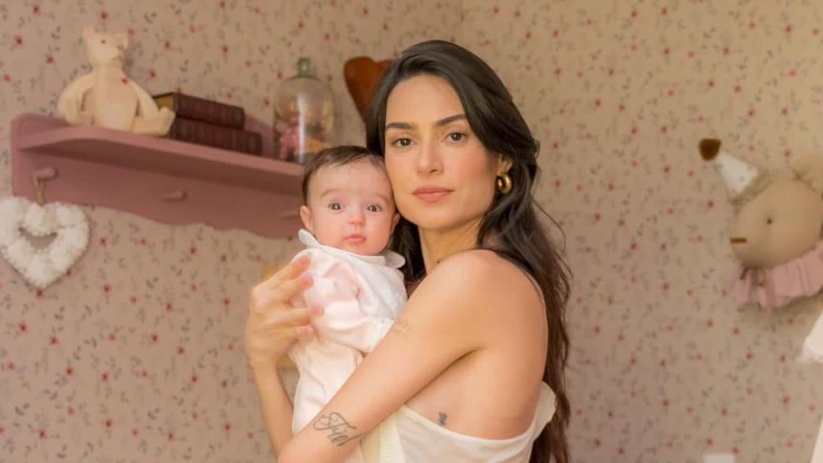 Tereza, filha de Thaila Ayala e Renato Góes, precisou ser internada após pneumonia - (Foto: reprodução/Instagram)
