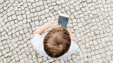 Como ensinar nossos filhos a lidar com a tecnologia - (Foto: Getty Images)