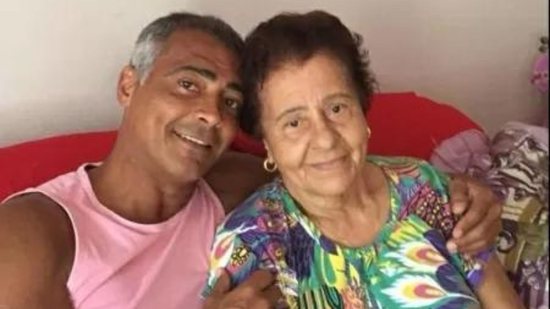 Romário lamenta morte da mãe nas redes sociais - (Foto: reprodução/Instagram)