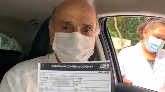 Drauzio Varella tomou a primeira dose da vacina na segunda-feira - Freepick