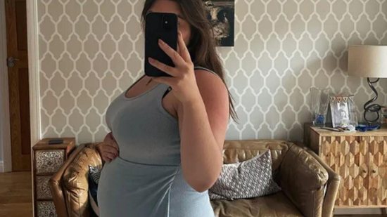 Maisie Cromptom grávida de sua primeira filha - Reprodução/Instagram/ @maisie_crompton