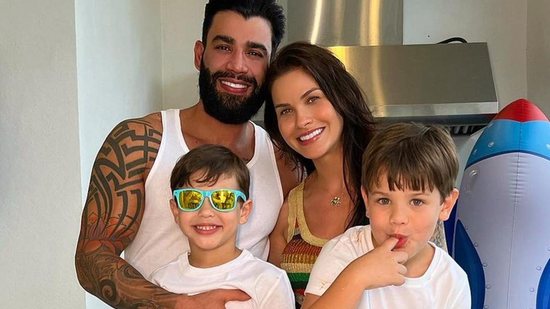 Andressa Suita celebra aniversário com Gustavo Lima e filhos - Reprodução/Instagram
