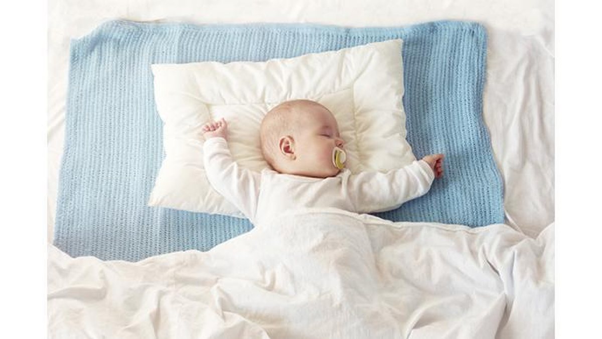 Existem algumas dicas para fazer a criança dormir bem, e a principal delas é criar uma rotina - Getty Images