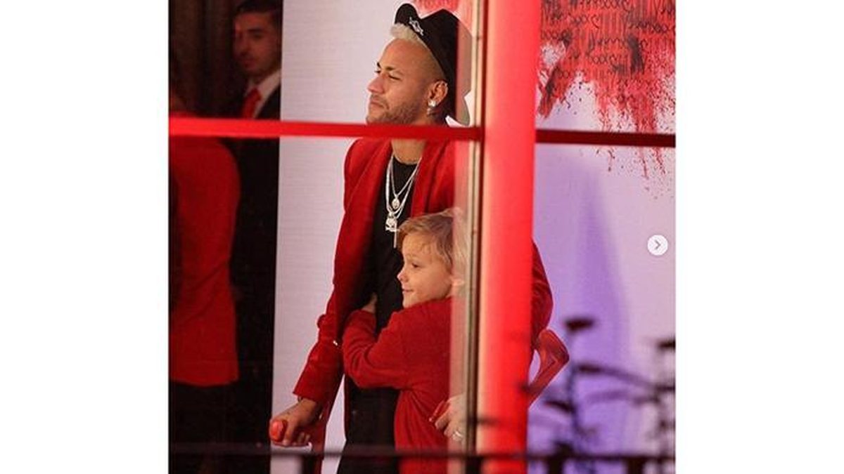 Neymar ao lado do filho - reprodução / Instagram