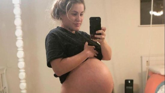 Mãe de trigêmeos impressiona internautas com tamanho da barriga - Reprodução/Instagram @tamingtriplets