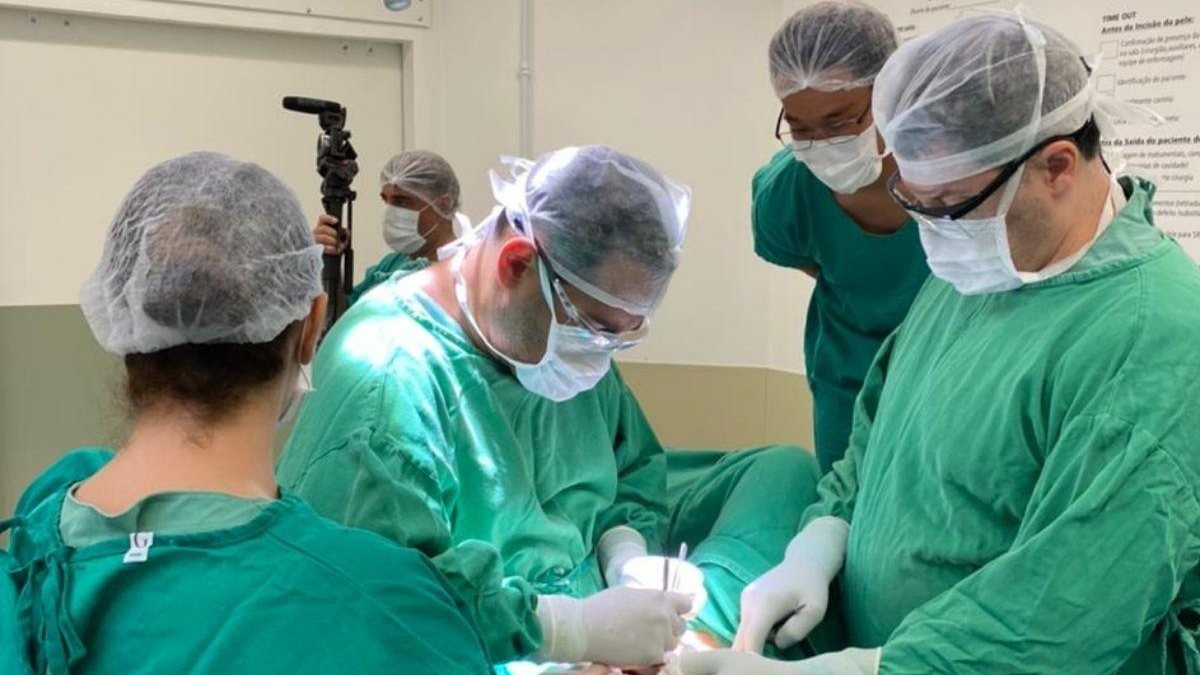 As irmãs mudaram de sexo e passaram por uma cirúgia em Blumenau - Alex Ferrer