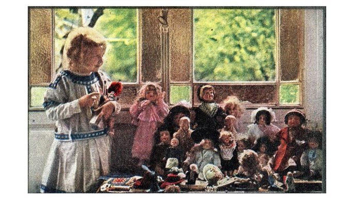 Filha do Louis Lumière e suas bonecas, 1913 - Filha do Louis Lumière e suas bonecas, 1913