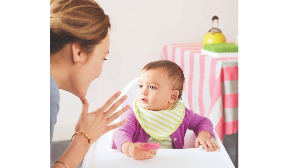 Importância da linguagem de sinais na educação do seu bebê - Reprodução Parents