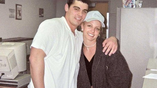 Ex-marido de Britney Spears espiona casa da mãe da cantora - Reprodução/Instagram