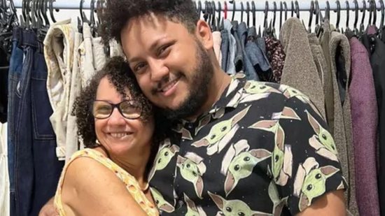 Bruno Olly desfilou no maior desfile de moda do Ceará, ele aprendeu a costurar com a mãe - Reprodução / Jairo Oliveira
