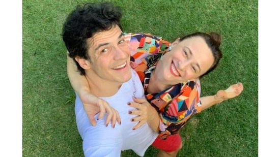 Mateus Solano e Paula Braun são casados e pais de dois: Flora e Benjamin (Foto: Reprodução / Instagram /@