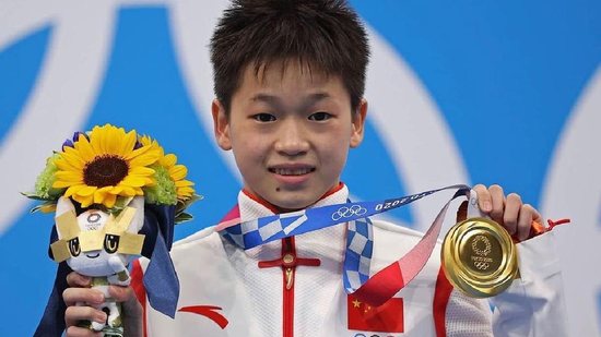 Quan Hongchan conquista medalha de ouro no salto ornamental - Reprodução/ Instagram/ @quanhongchan