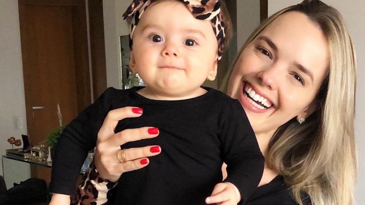 Liz, filha de Thaeme, tem 7 meses - reprodução / Instagram