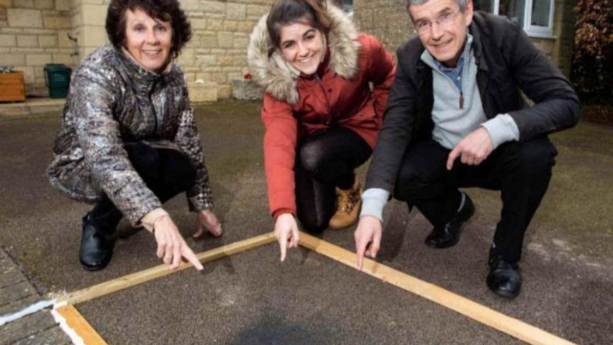 Família encontra meteorito valioso de 4 bilhões de anos no quintal - Reprodução / BBC