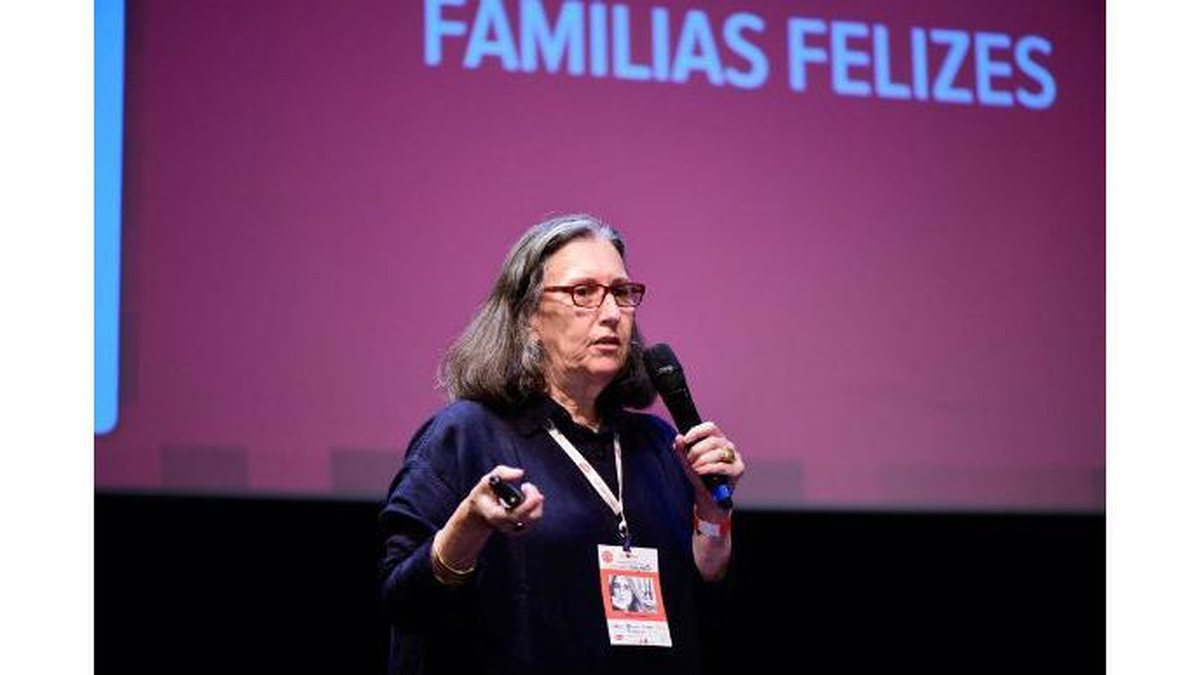 Mônica Figueiredo é mãe de Antonia - Reprodução