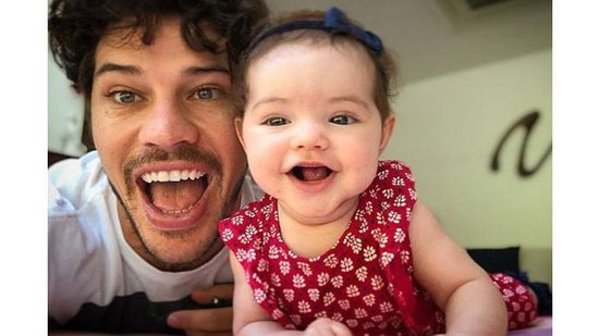 José Loreto posta vídeo com a filha dando gargalhada - Reprodução / Instagram