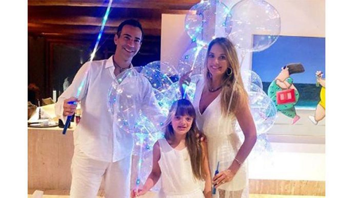 Cesar Tralli com a esposa Ticiane Pinheiro e a enteada Rafinha Bastos (Foto: reprodução / Instagram / 
