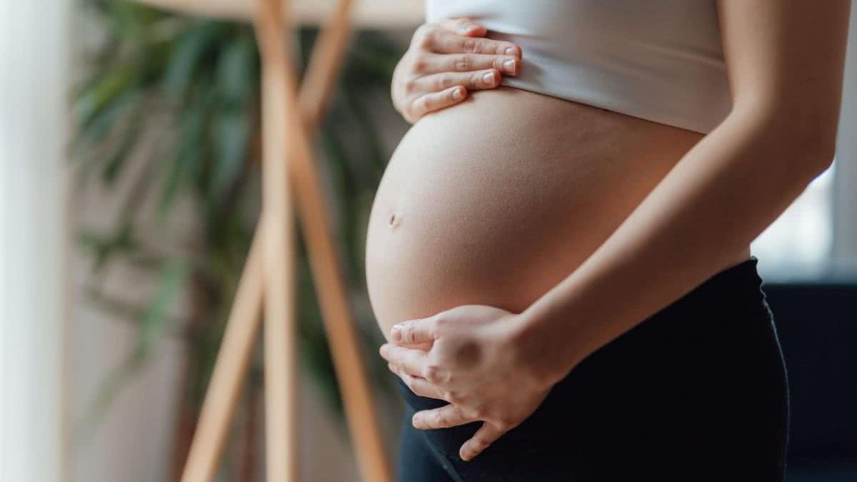 Mulher que está grávida do sétimo bebê é criticada por ter muitos filhos - Getty Images
