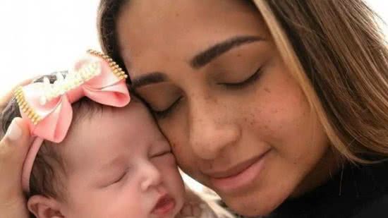 Mc Loma responde críticas após deixar a filha para ir à Farofa da Gkay: “Virei mãe, não morri” - Reprodução/Instagram/@mclomaofficial