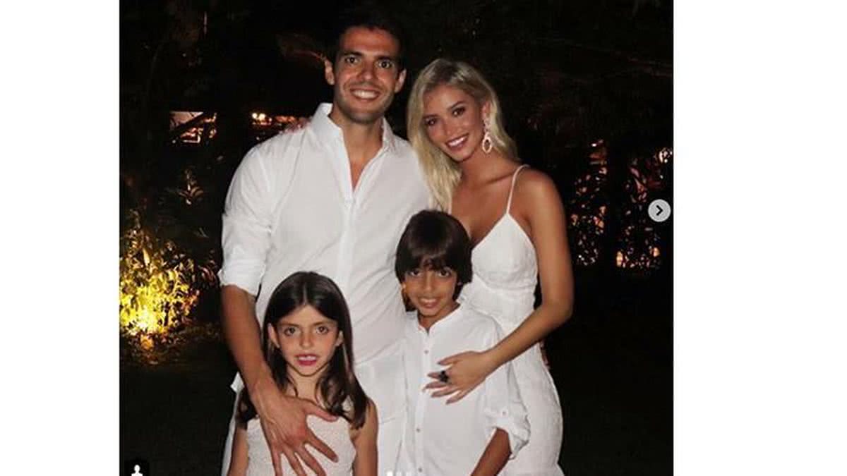 Kaká, a noiva e os filhos - Instagram/Reprodução