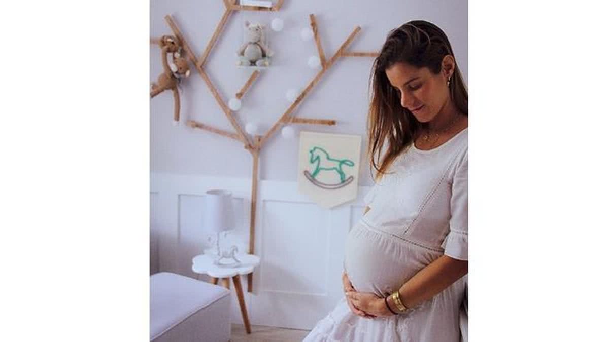 Imagem Nasceu! Shantal Abreu dá à luz seu primeiro filho com Mateus Verdelho e mostra vídeos do parto