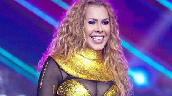 A cantora apareceu com o rosto bastante inchado durante um show em Parauapebas, no sudeste do Pará - Reprodução G1