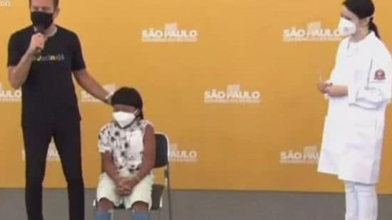 Davi marcou o pontapé inicial da vacinação - Reprodução/ TV Globo