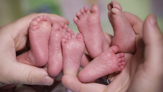 As meninas nasceram prematuras com 5 meses, mas já completaram 6 anos - Getty Images