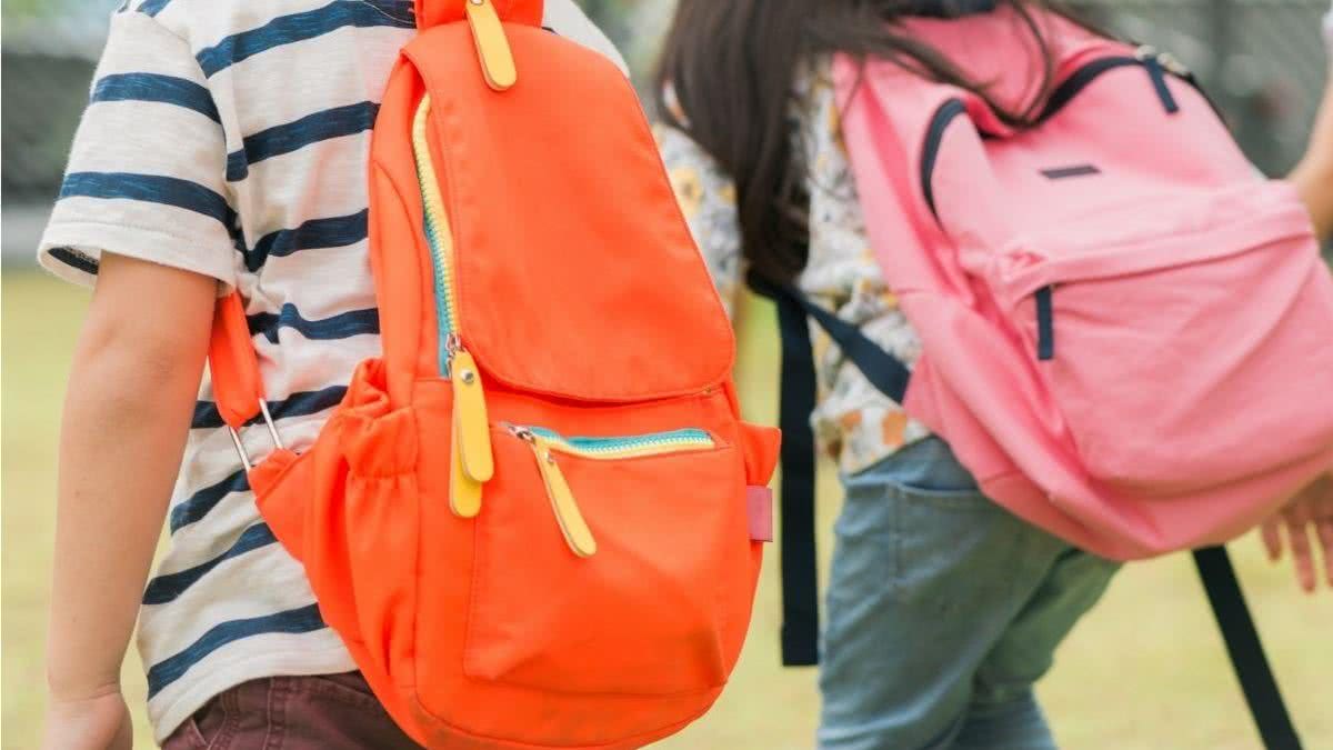 Usar mochila pode causar escoliose? Entenda quando o acessório pode prejudicar a saúde do seu filho - Getty Images