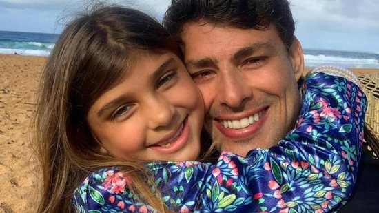 Cauã com a filha Sofia, fruto do relacionamento com Grazi Massafera - Reprodução / Instagram @cauareymond