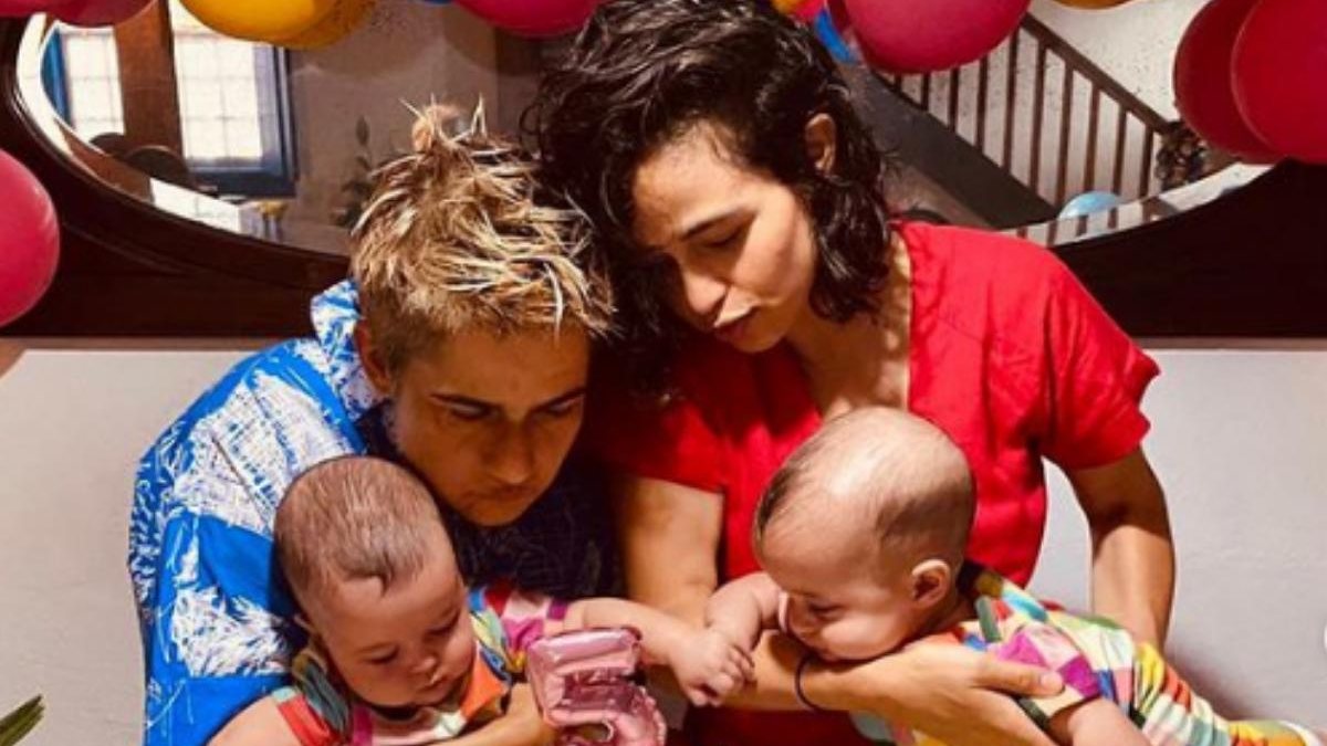 Família de Nanda Costa e Lan Lanh se reúnem para comemoração das gêmeas - Reprodução/Instagram/@nandacosta