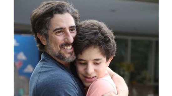 Marcos Mion e seu filho Romeo - Reprodução/ Facebook/Fanpage do Marcos Mion
