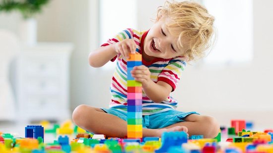 Brincadeira é fundamental na vida das crianças - Getty Images