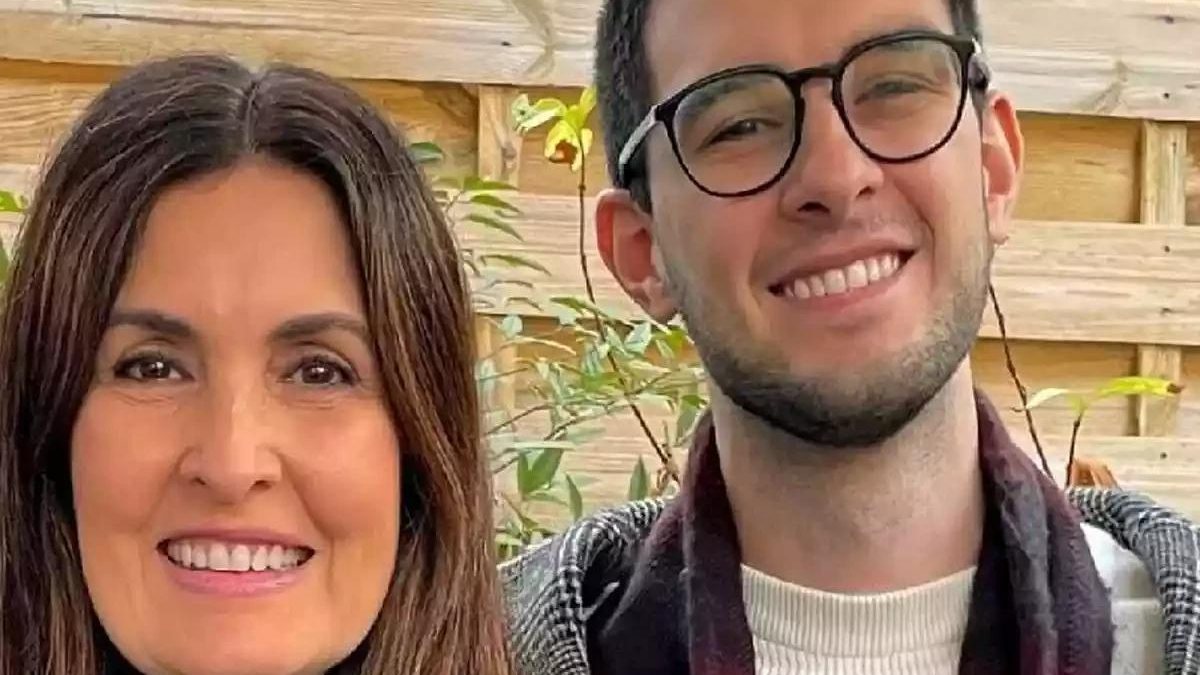 Fátima Bernardes se despede do filho após passarem o fim de ano juntos - Reprodução/Instagram