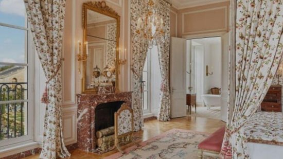 Hotel dentro do Palácio de Versalhes - CNN/ Renee Kemps