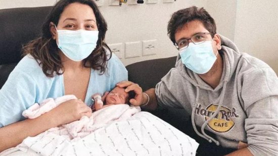 Camila Monteiro comemora sucesso na cirurgia da filha - Reprodução / Instagram / @camilamonteiro