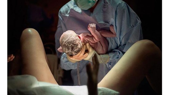 Todos os tipos de parto têm riscos e podem ocorrer complicações, até mesmo o natural - Getty Images