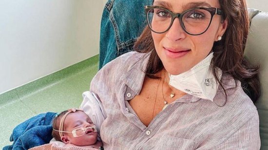 Leticia Cazarré celebra sucesso da cirurgia da filha caçula - Reprodução/Instagram/@leticiacazarre
