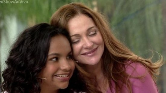 Alexandra Richter e a filha Gabriela - Reprodução / O Globo