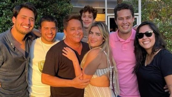 O cantor sertanejo comemorou os seus 60 anos em uma festa luxuosa que reuniu seus 6 filhos - Reprodução/Instagram