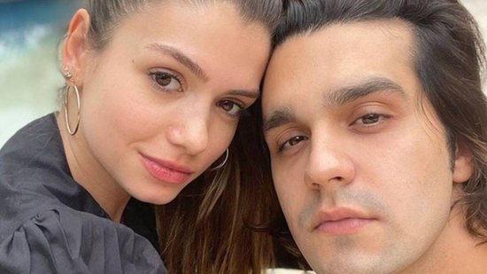 Luan Santana anunciou seu noivado com Izabela Cunha em julho do ano passado - Reprodução/Instagram