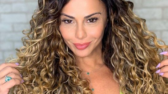 Viviane Araújo apresenta novo membro da família - reprodução Instagram