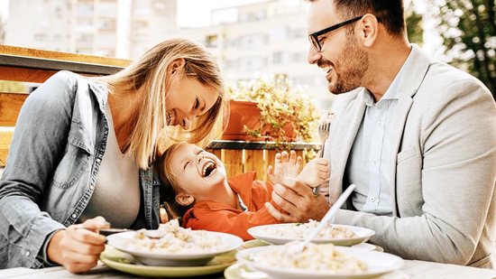 Jantar às 17h pode trazer benefícios à saúde, aponta estudo - Getty Images