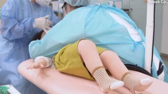 ‘Criança robô’ ajuda dentistas de Tóquio a lidarem com jovens pacientes - Reprodução Reuters